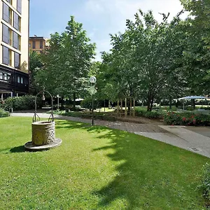 Отель Mercure Centro