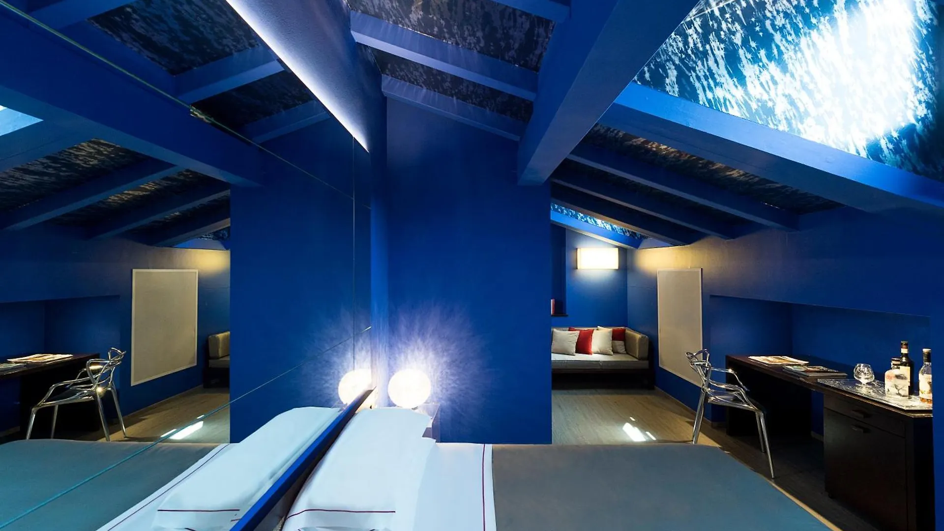 ****  Phi Hotel Bologna Italy