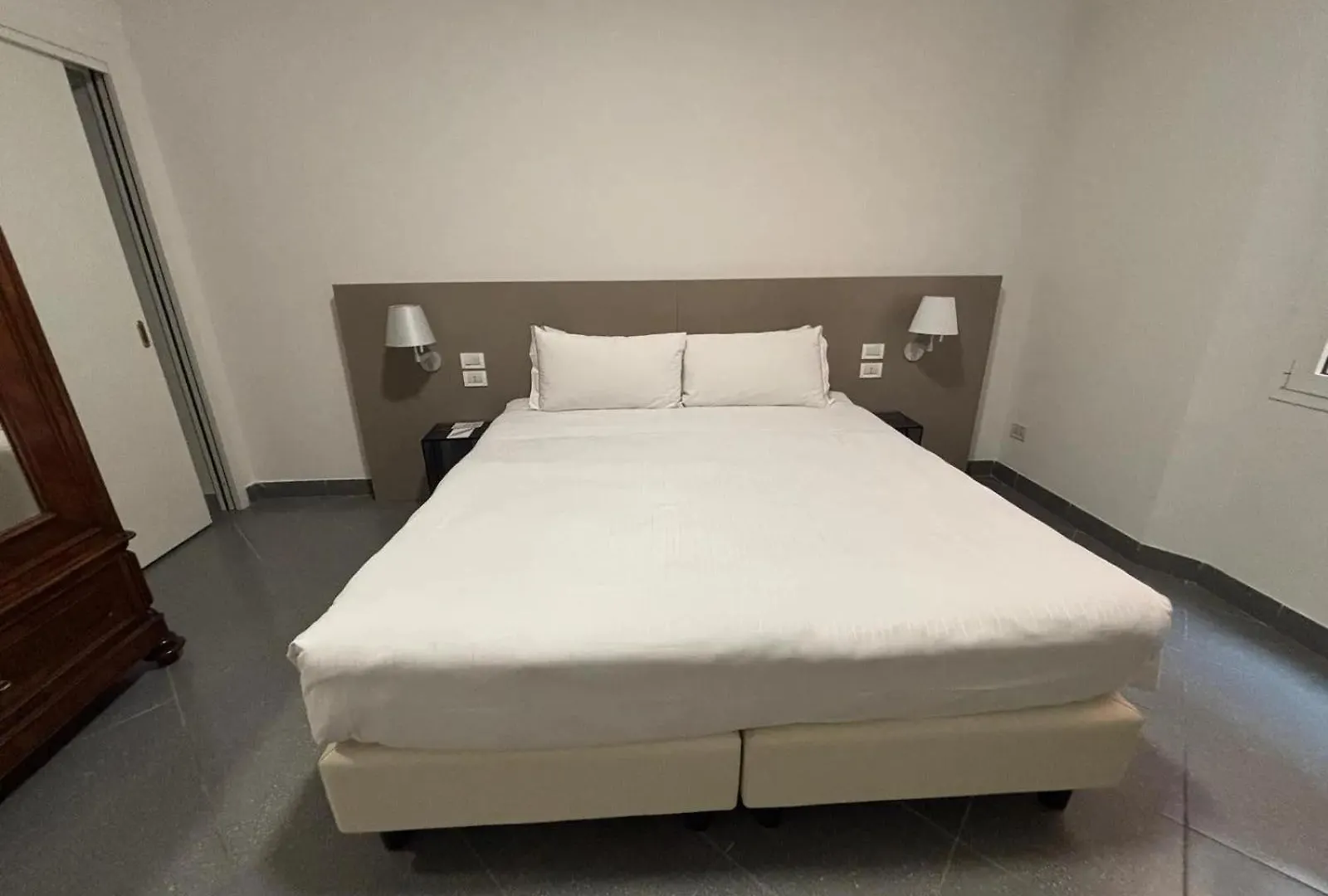 Phi Hotel Bologna