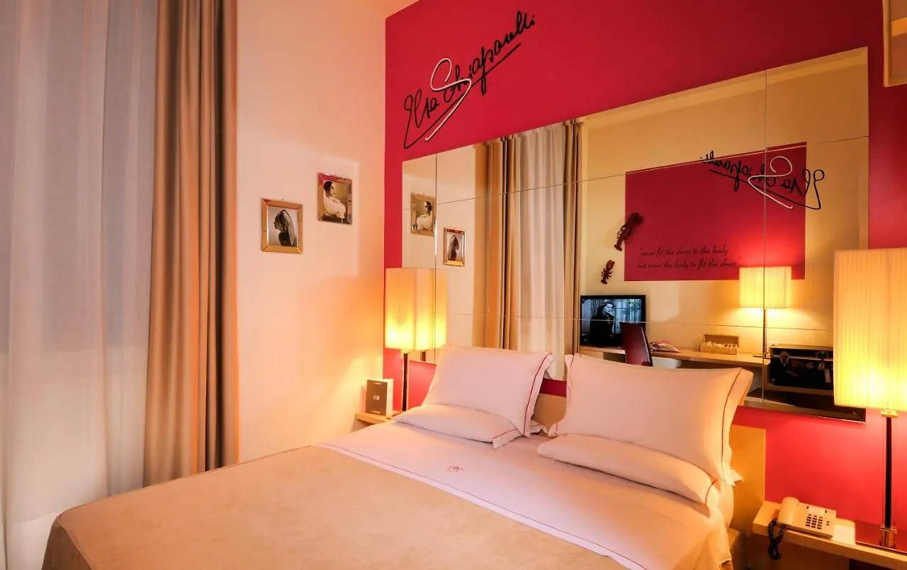 Phi Hotel Болонья